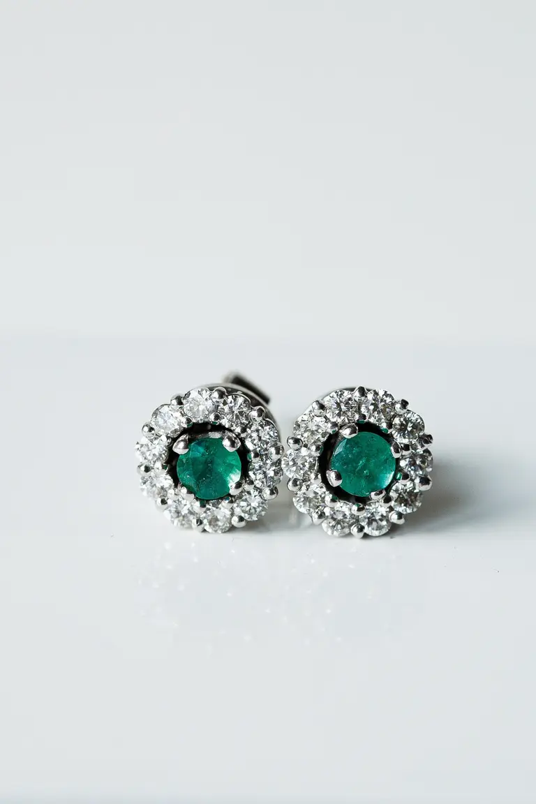 Halo Convertible Earrings with Emeralds — photo 3