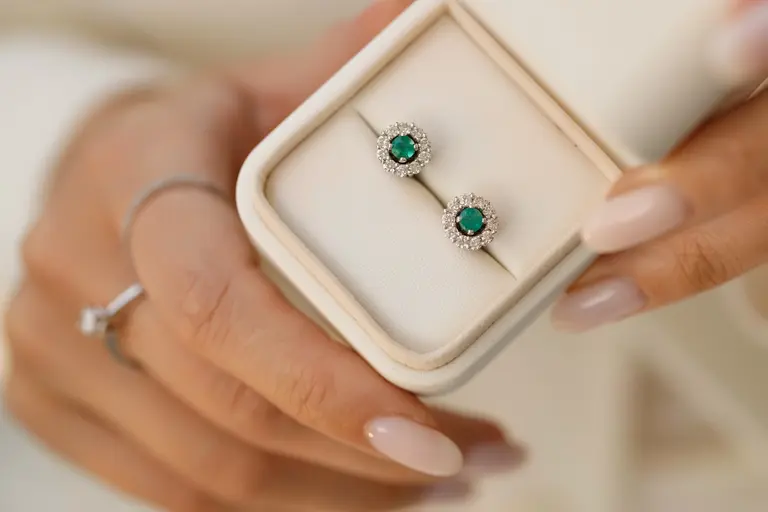 Halo Convertible Earrings with Emeralds — photo 7