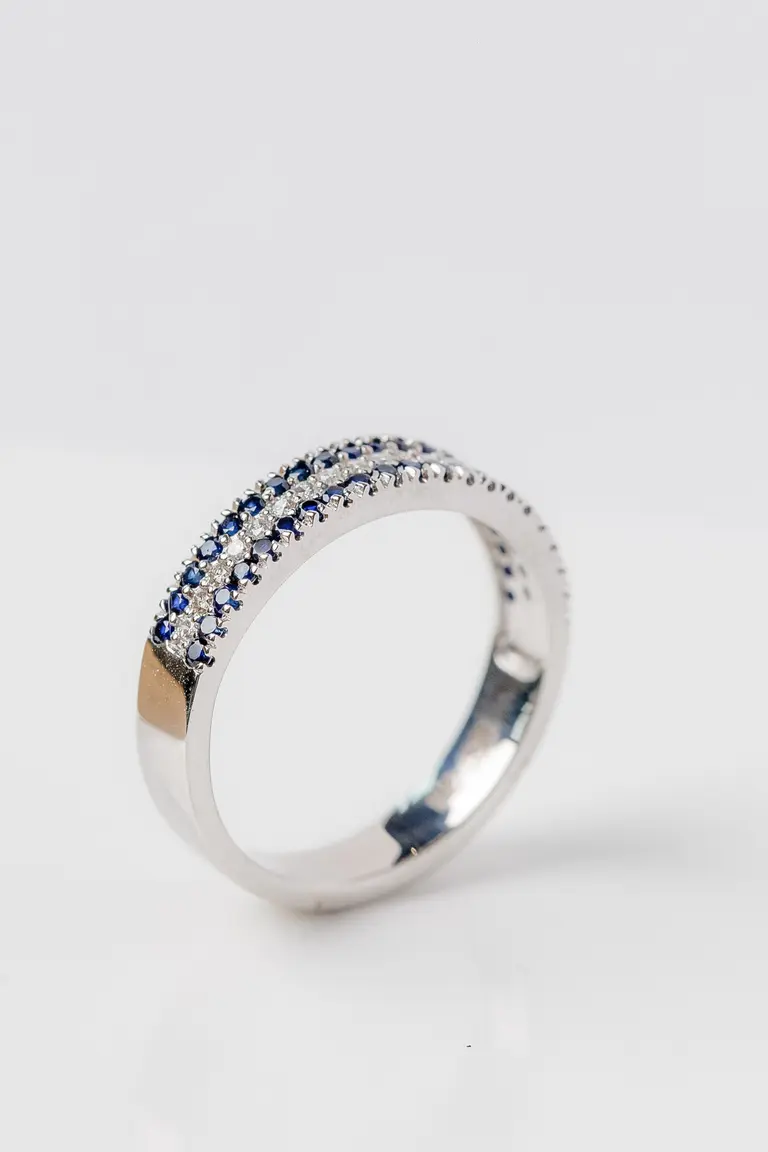Pavé Ring with Sapphires — photo 2
