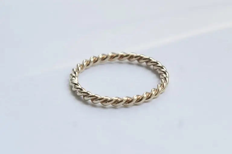 Twisted Ring — photo 2