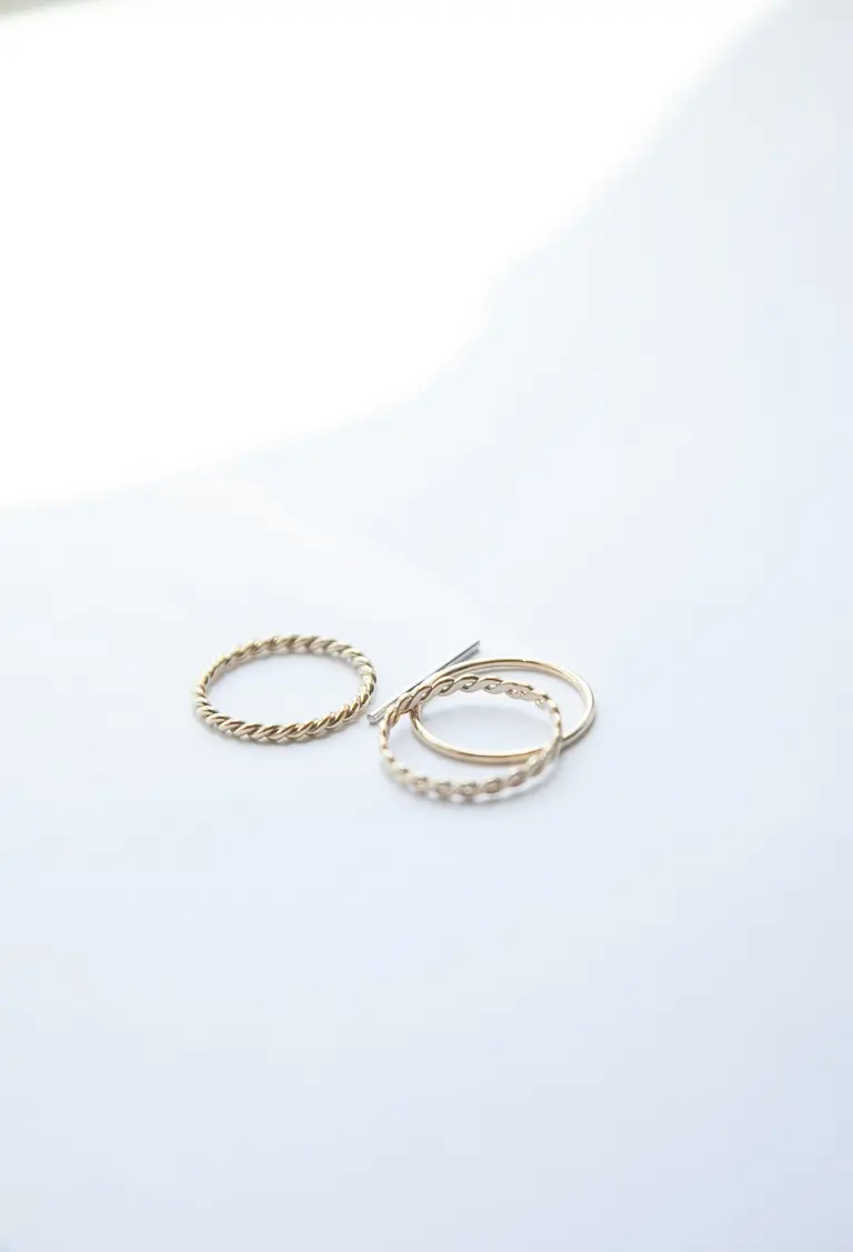 Twisted Ring — photo 3