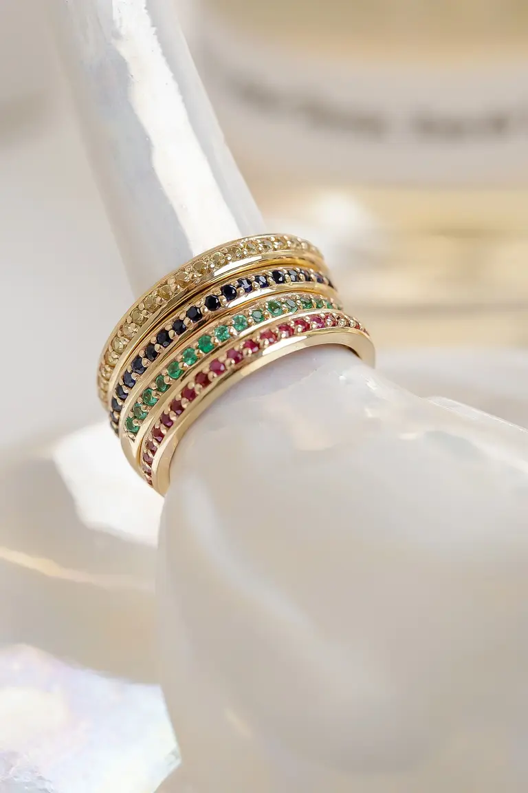Ring with scattered ruby stones — photo 2