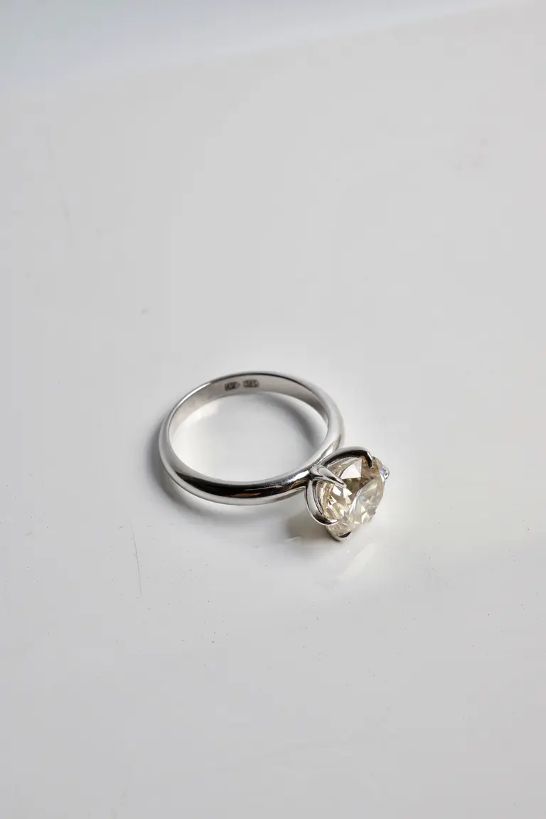 Moissanite Ring — photo 3